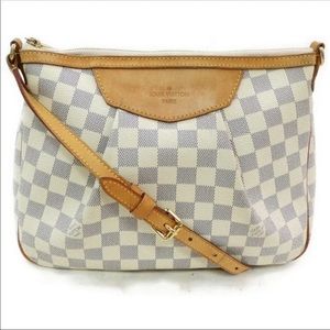 Louis Vuitton Siracusa PM